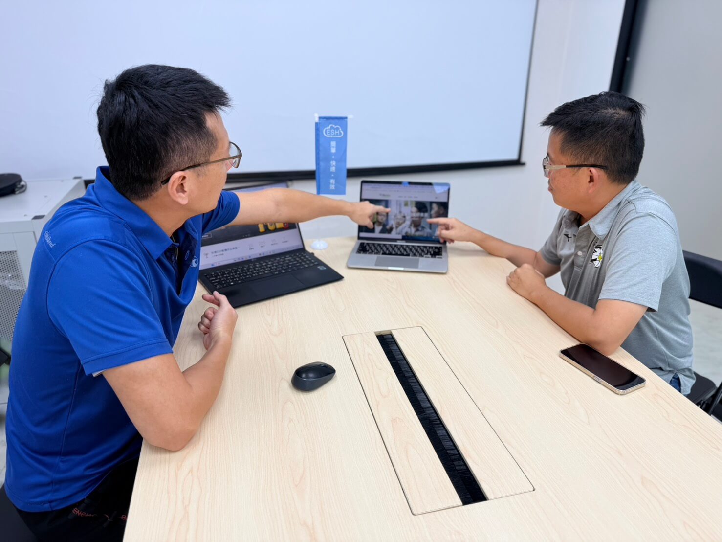 威煦軟體吳育宏總經理 眾達智慧工廠張業成總經理